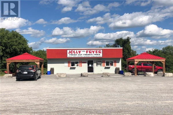 8668 60 HIGHWAY, Eganville