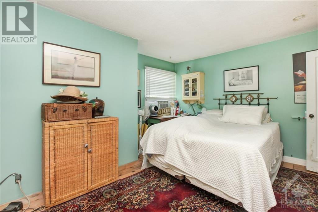 Listing 1325638 - Large Photo # 23