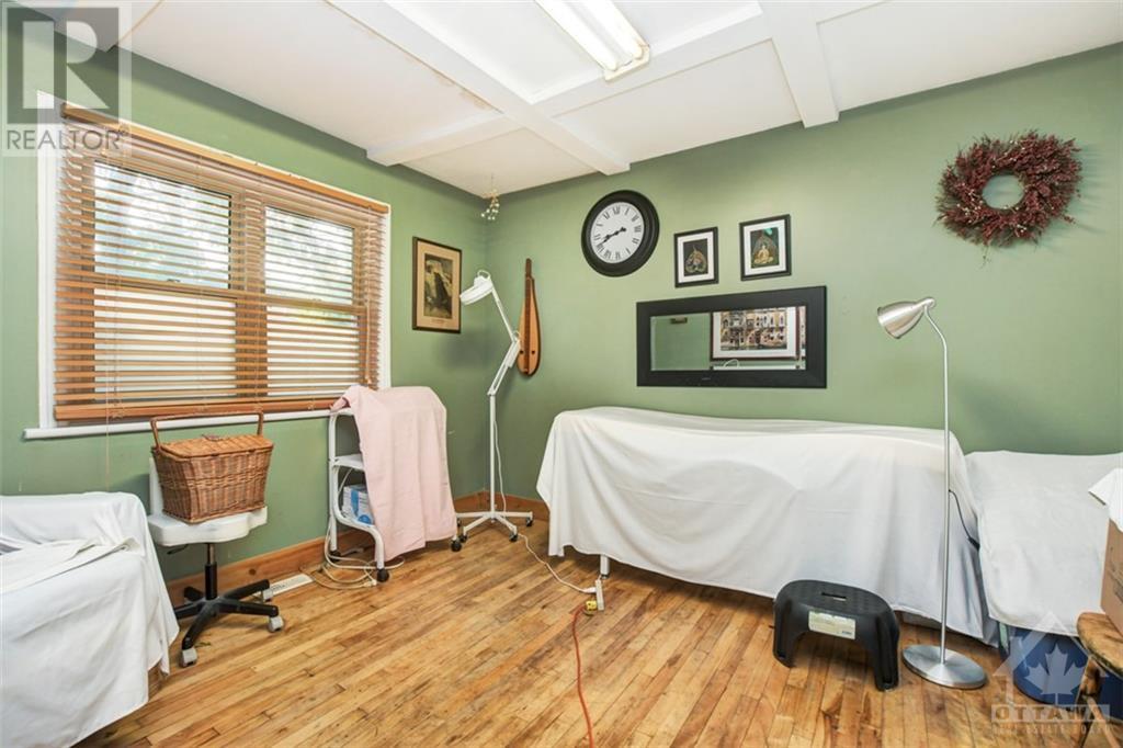 Listing 1325638 - Large Photo # 10