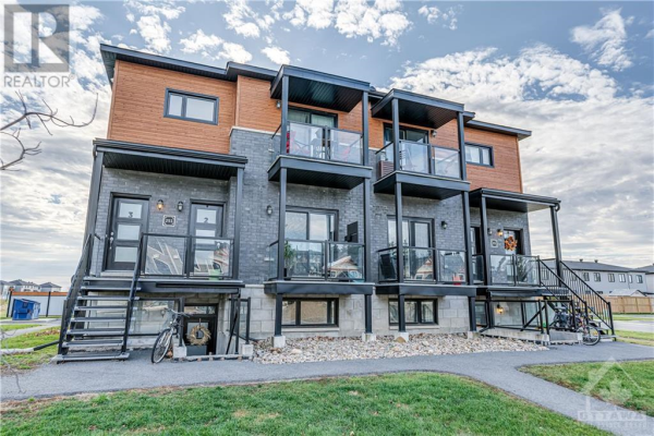251 CAPRI AVENUE UNIT#4, Embrun