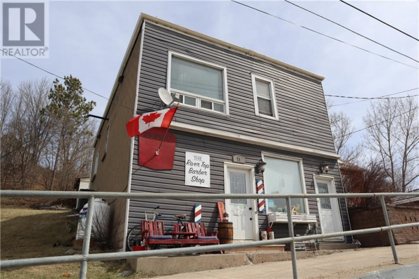 79 BONNECHERE STREET E, Eganville