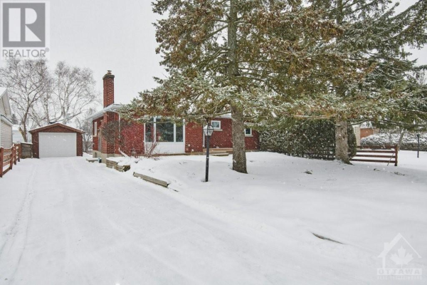 32 EPWORTH AVENUE, Ottawa