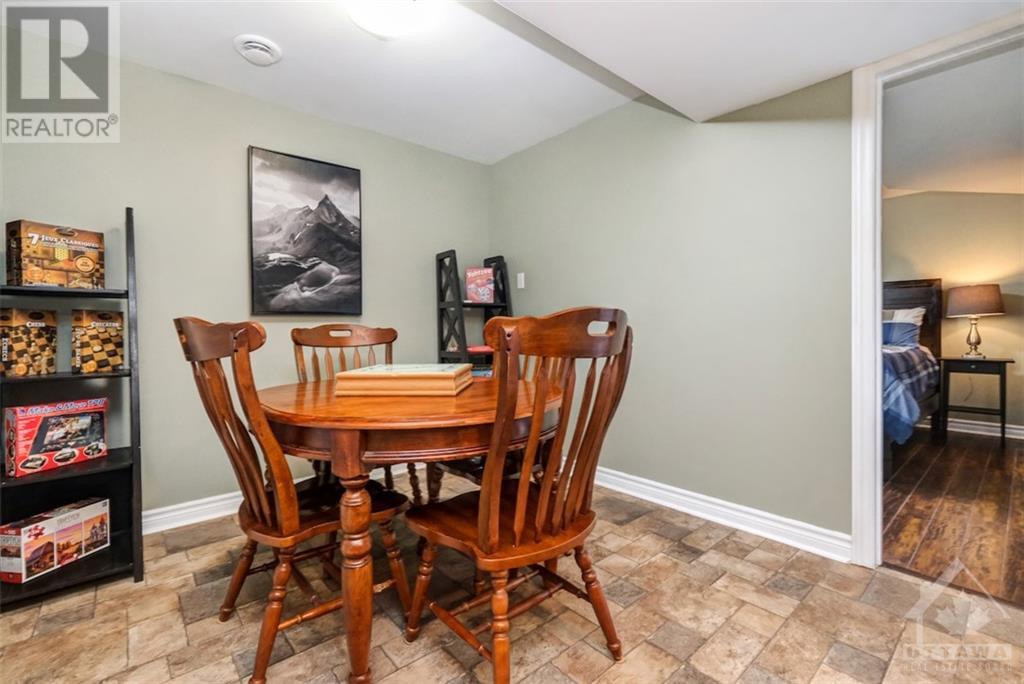 Listing 1326210 - Large Photo # 22