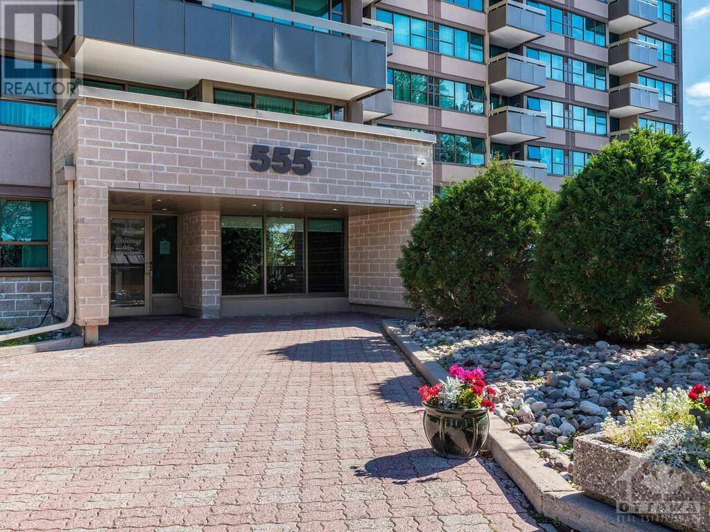 Listing 1326229 - Large Photo # 2
