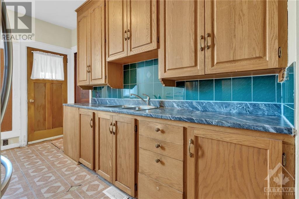 Listing 1326407 - Large Photo # 11