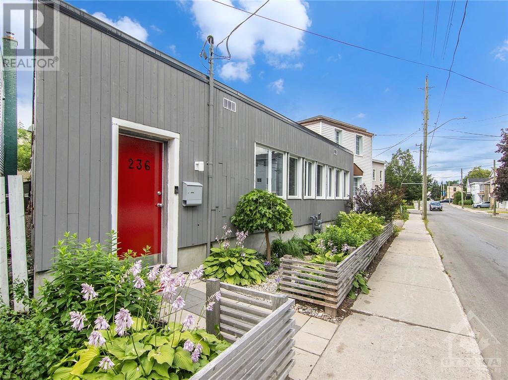 Listing 1326455 - Large Photo # 1