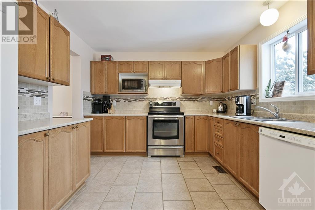 Listing 1327003 - Large Photo # 10