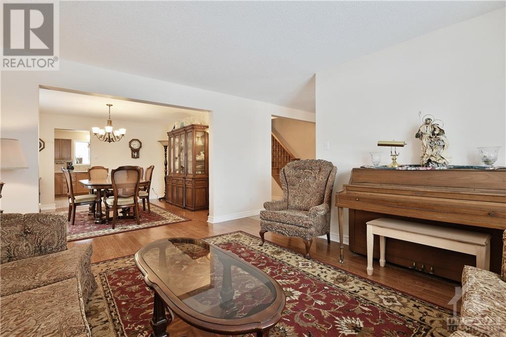 Listing 1327003 - Large Photo # 5