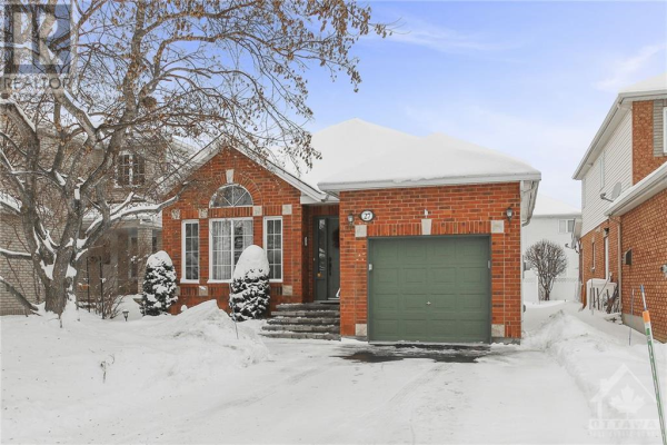 27 UPWOOD STREET, Ottawa