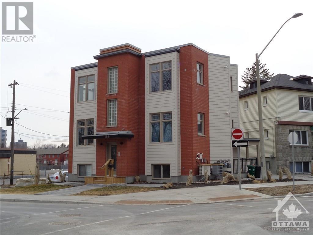 Listing 1327017 - Large Photo # 2