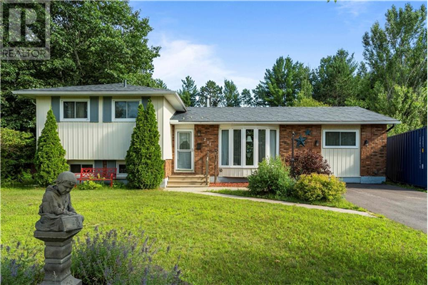 211 MURPHY ROAD, Petawawa