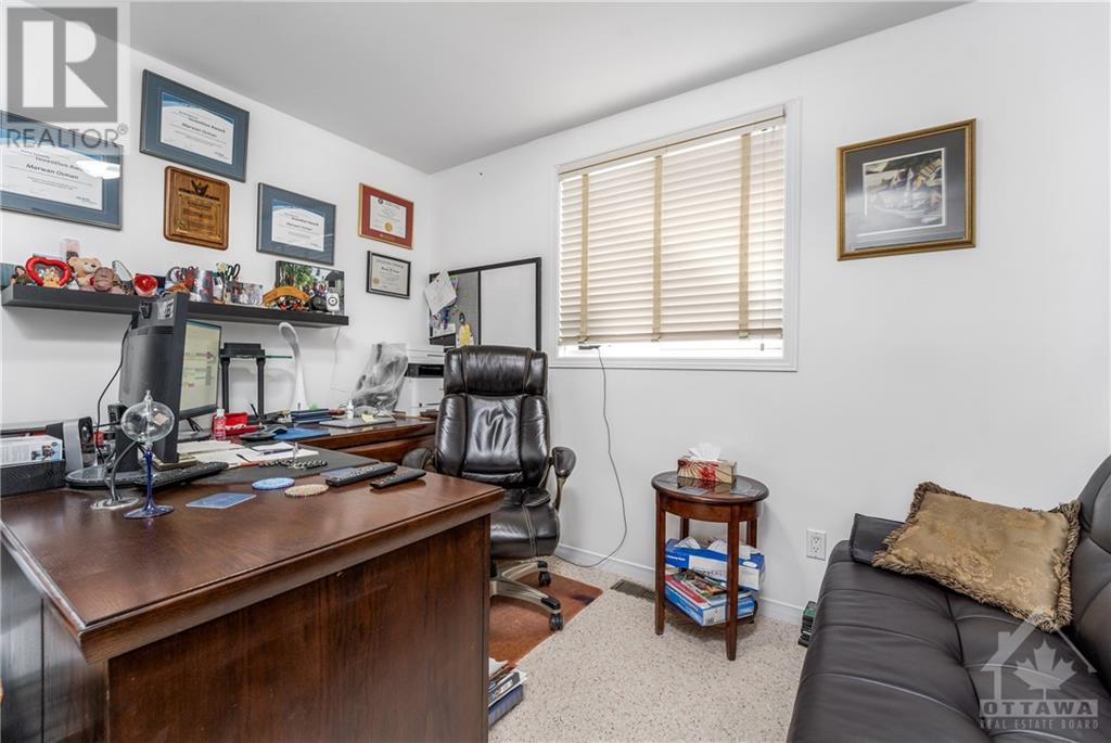 Listing 1327094 - Large Photo # 16