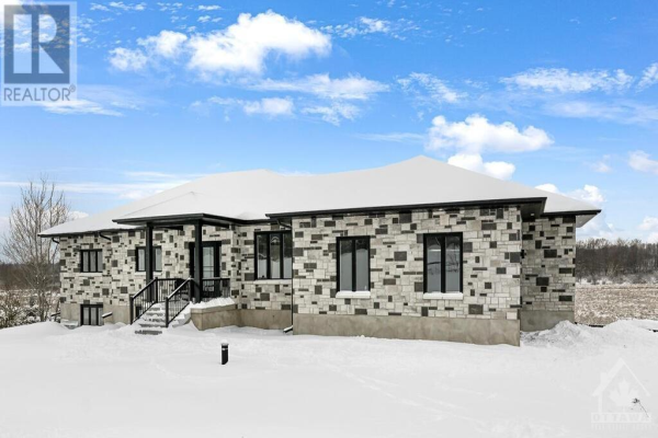 162 CONNER DRIVE, Gananoque