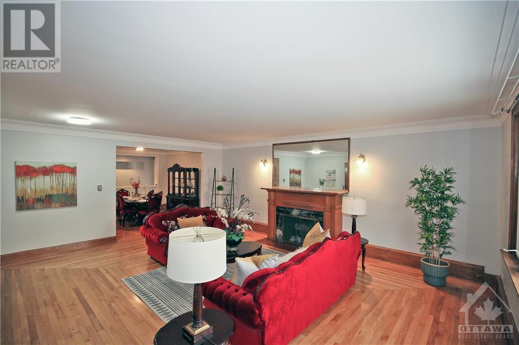 Listing 1327193 - Large Photo # 4