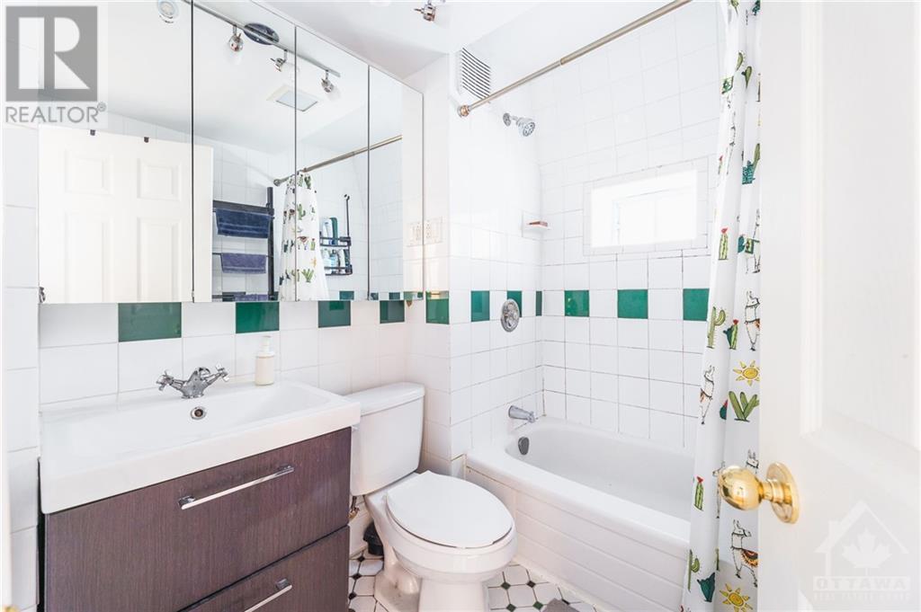 Listing 1327202 - Large Photo # 6