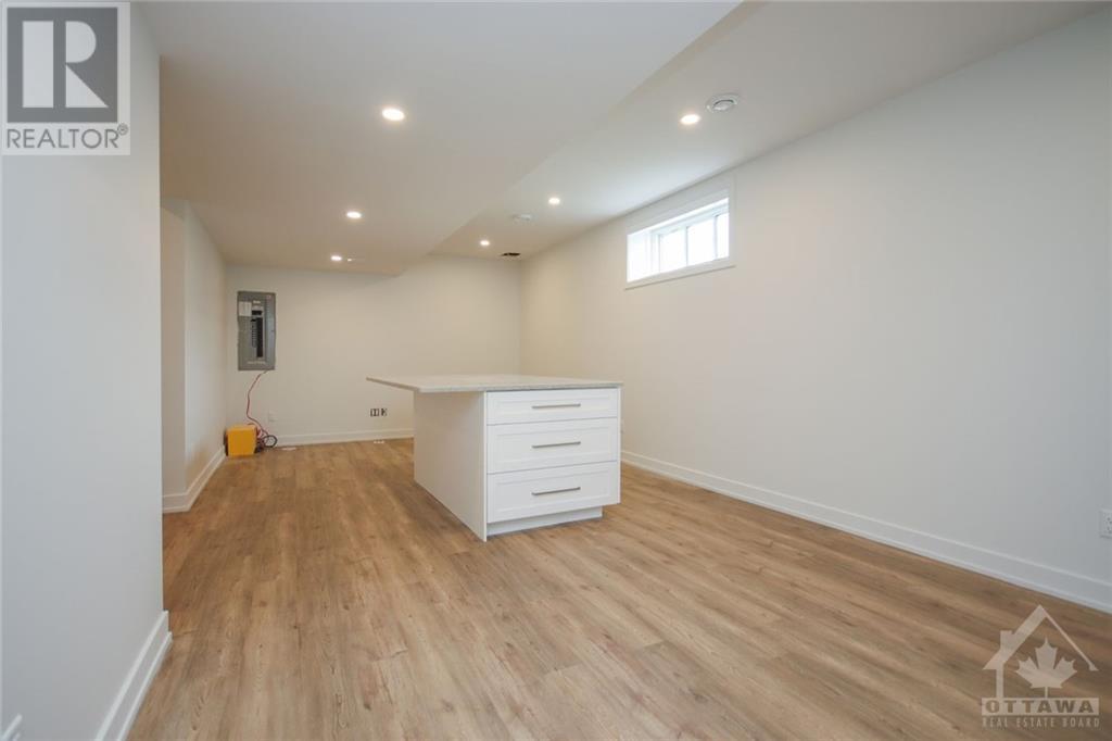 Listing 1327218 - Large Photo # 24