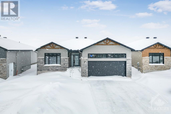 19 SARAH STREET, Casselman