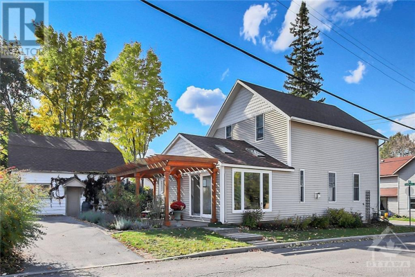 142 SANTIAGO STREET, Carleton Place