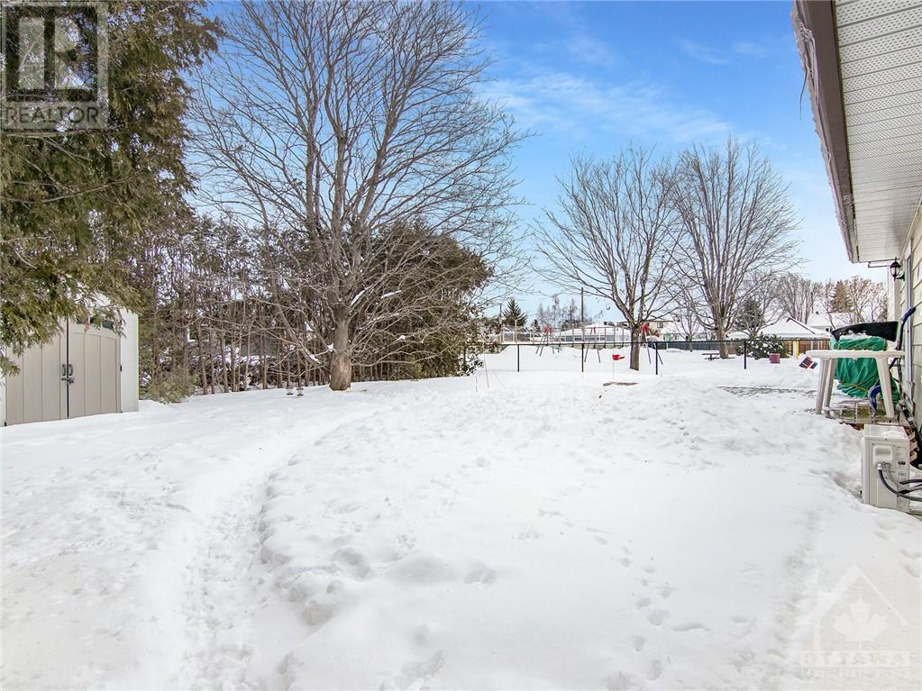 Listing 1327431 - Large Photo # 24