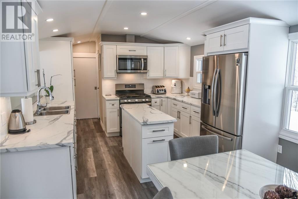 Listing 1327461 - Large Photo # 12