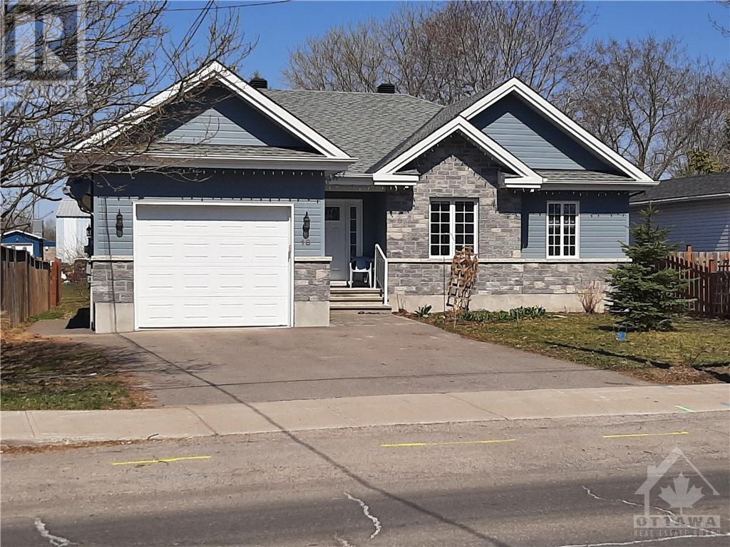 Listing 1327478 - Large Photo # 1