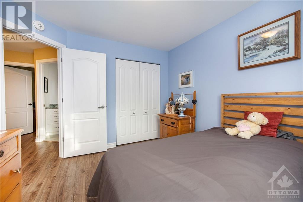 Listing 1327478 - Large Photo # 14