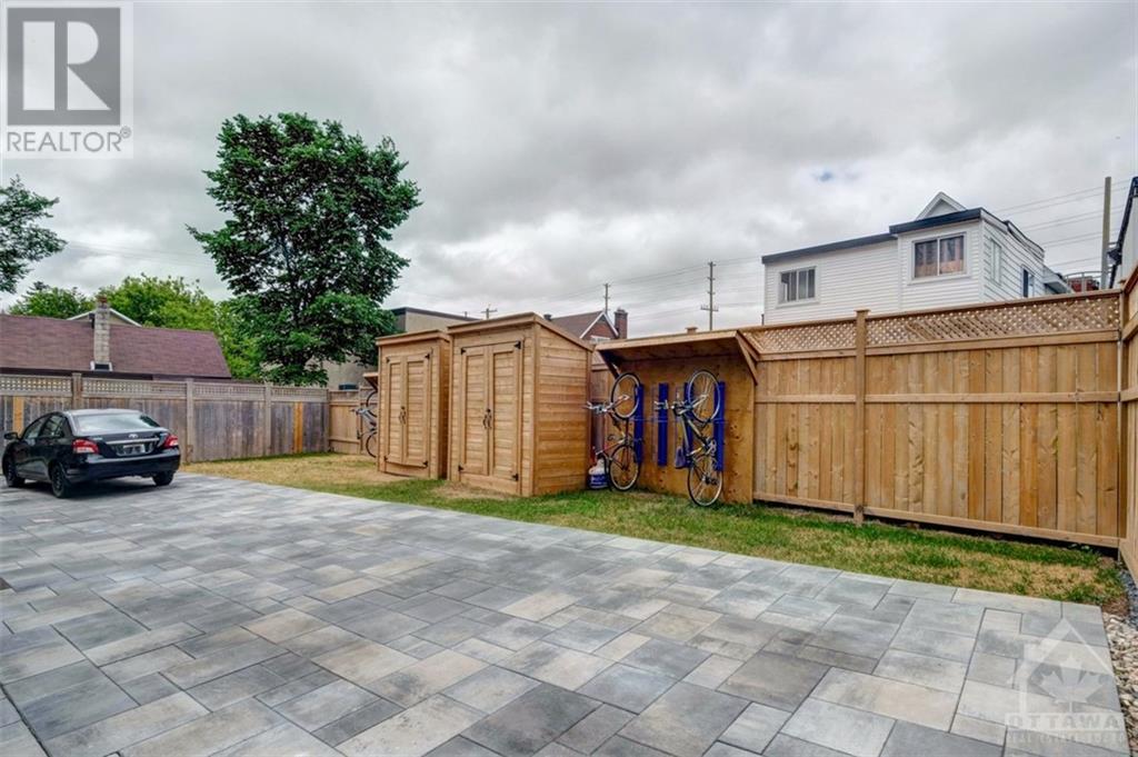 Listing 1327554 - Large Photo # 28