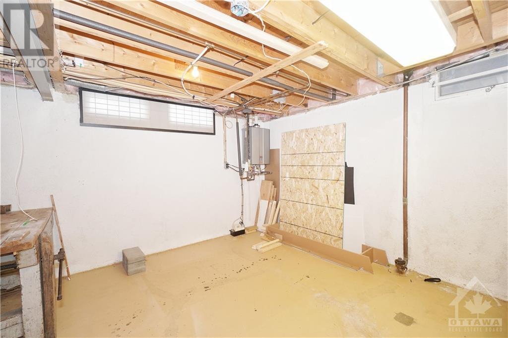 Listing 1327636 - Large Photo # 24