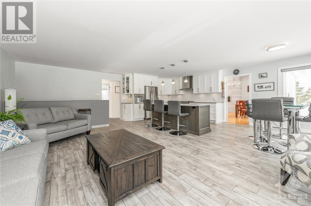 Listing 1327743 - Large Photo # 9