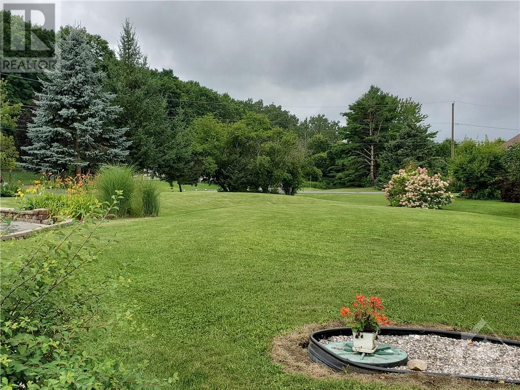 Listing 1327743 - Large Photo # 29