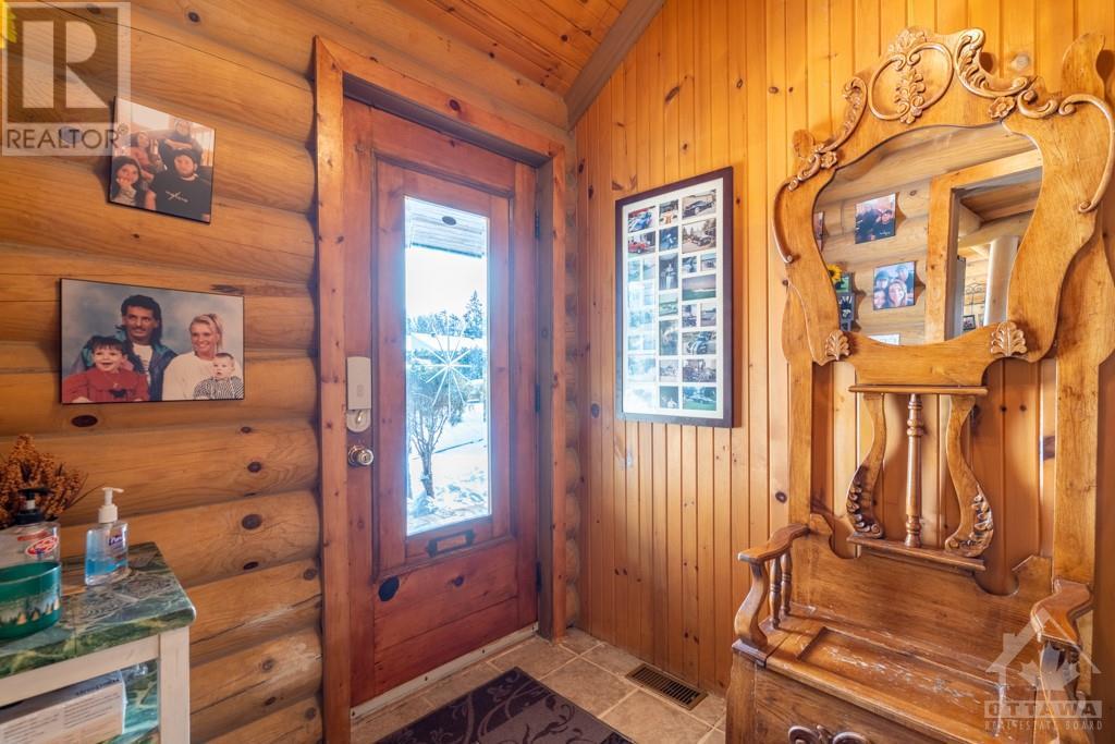 Listing 1327857 - Large Photo # 26