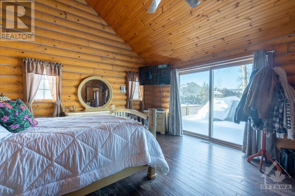 Listing 1327857 - Large Photo # 15