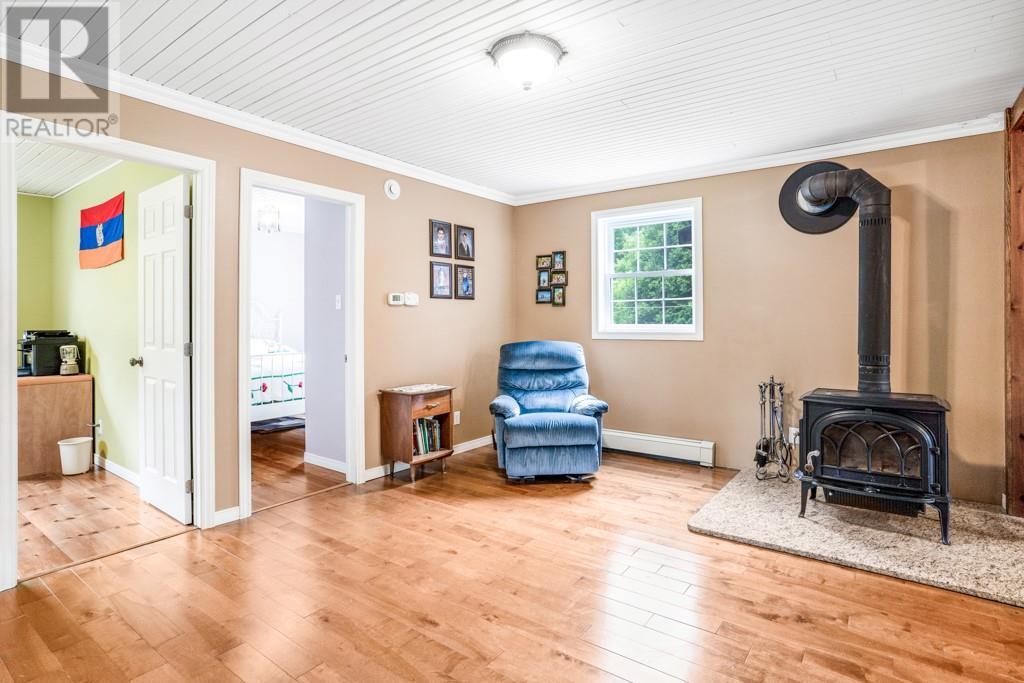 Listing 1327959 - Large Photo # 14