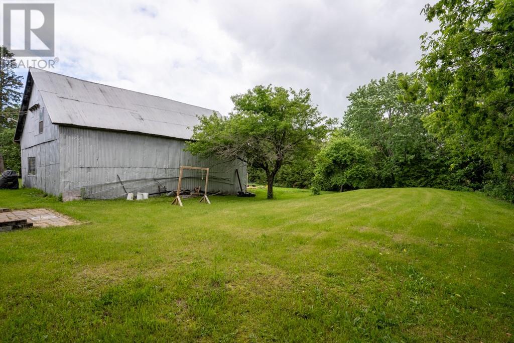 Listing 1327959 - Large Photo # 8