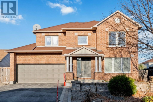 10 PORTADOWN CRESCENT, Kanata