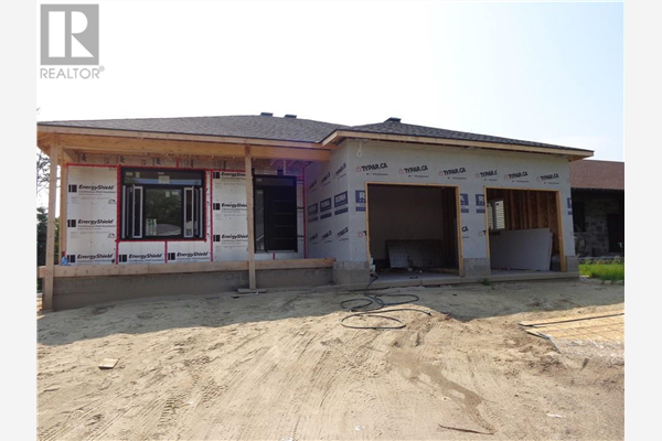 1027 BEATTY CRESCENT, Deep River