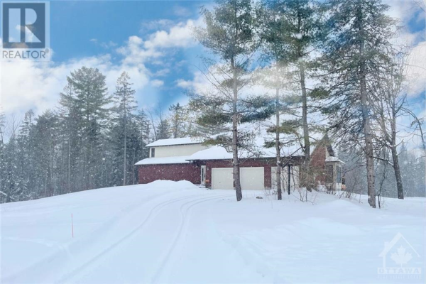 881 KERWIN ROAD, Ottawa