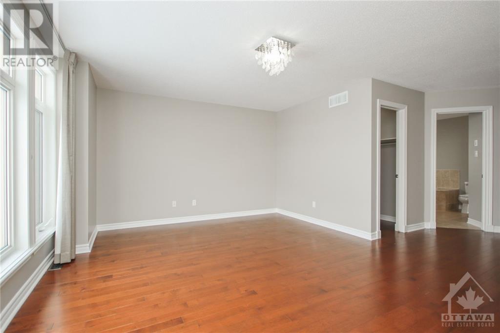 Listing 1328137 - Large Photo # 15