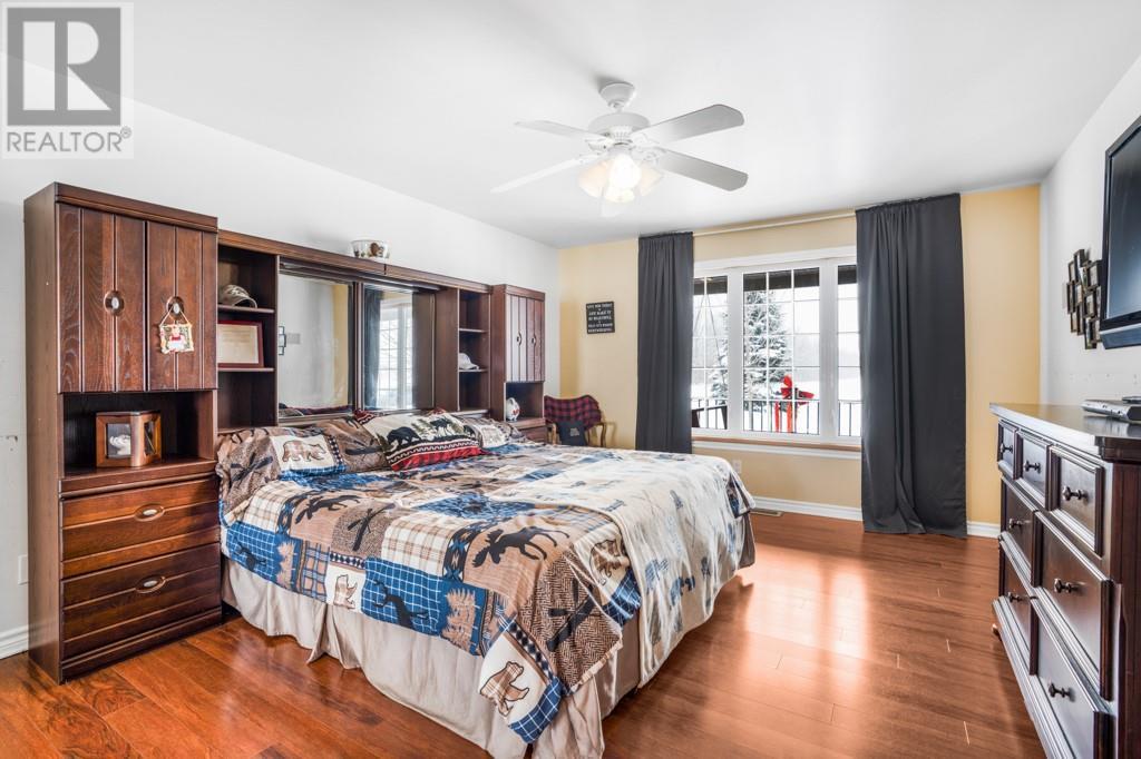 Listing 1328238 - Large Photo # 9