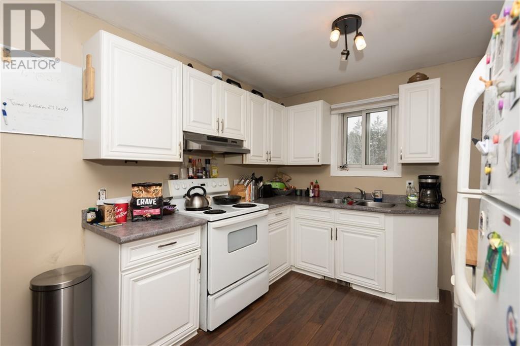 Listing 1328313 - Large Photo # 13