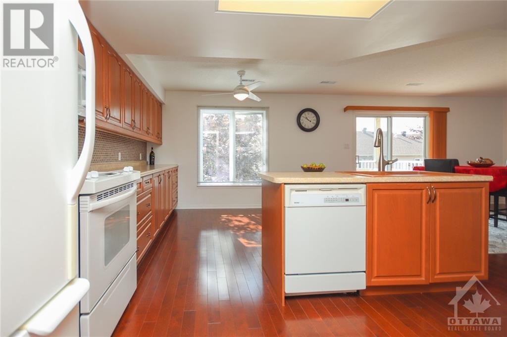 Listing 1328330 - Large Photo # 11