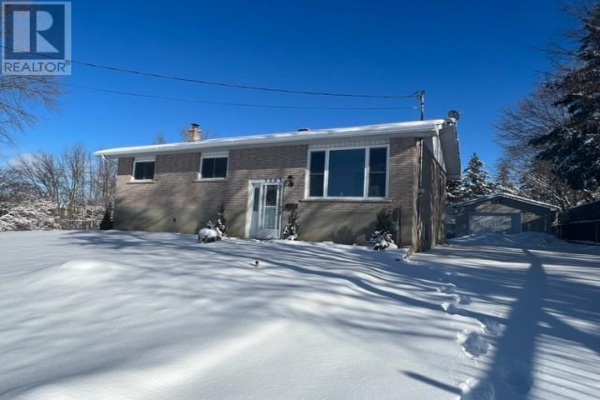 3503 BRUCE STREET, Cornwall