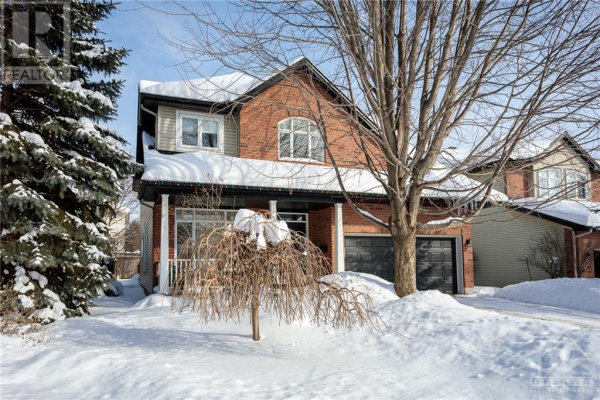 4 WINDGATE CRESCENT, Ottawa