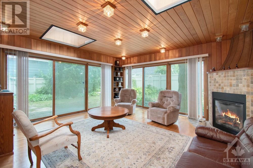 Listing 1328773 - Large Photo # 14