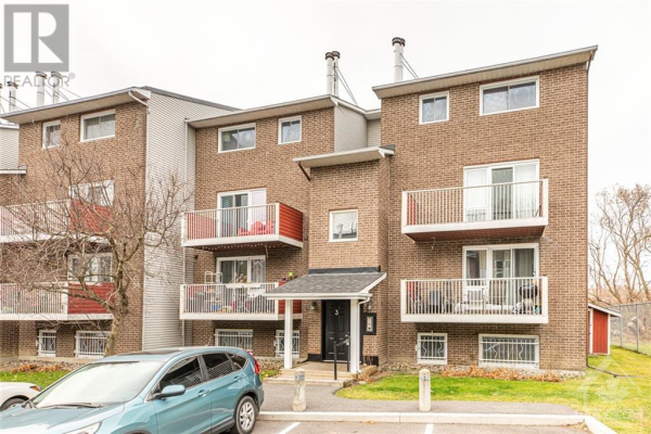 1589 ST BERNARD STREET UNIT#301, Ottawa