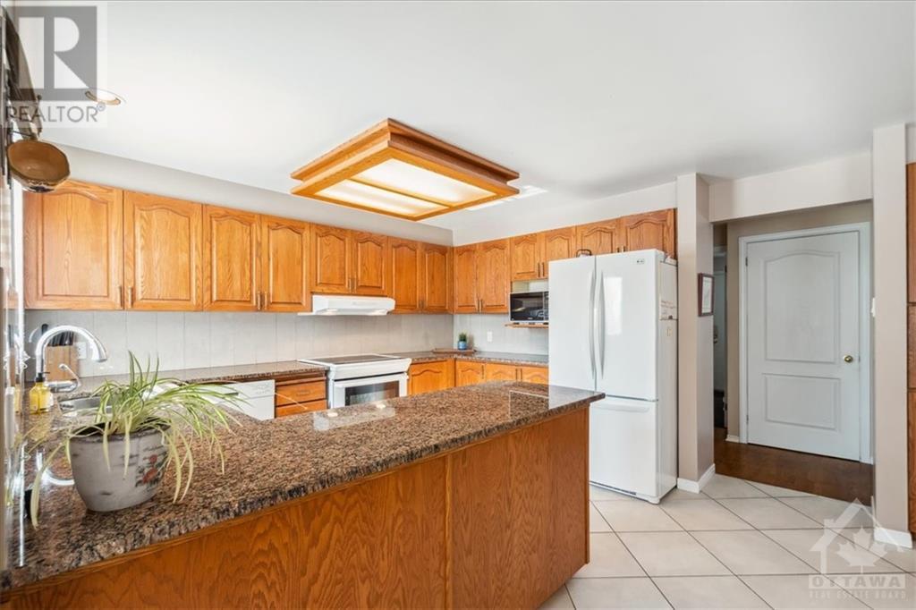 Listing 1329001 - Large Photo # 10
