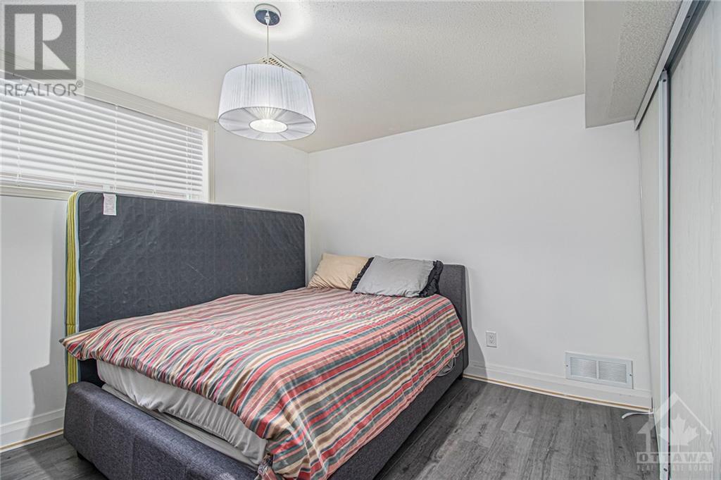 Listing 1329005 - Large Photo # 27
