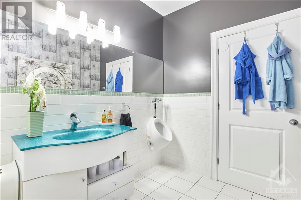 Listing 1329184 - Large Photo # 13