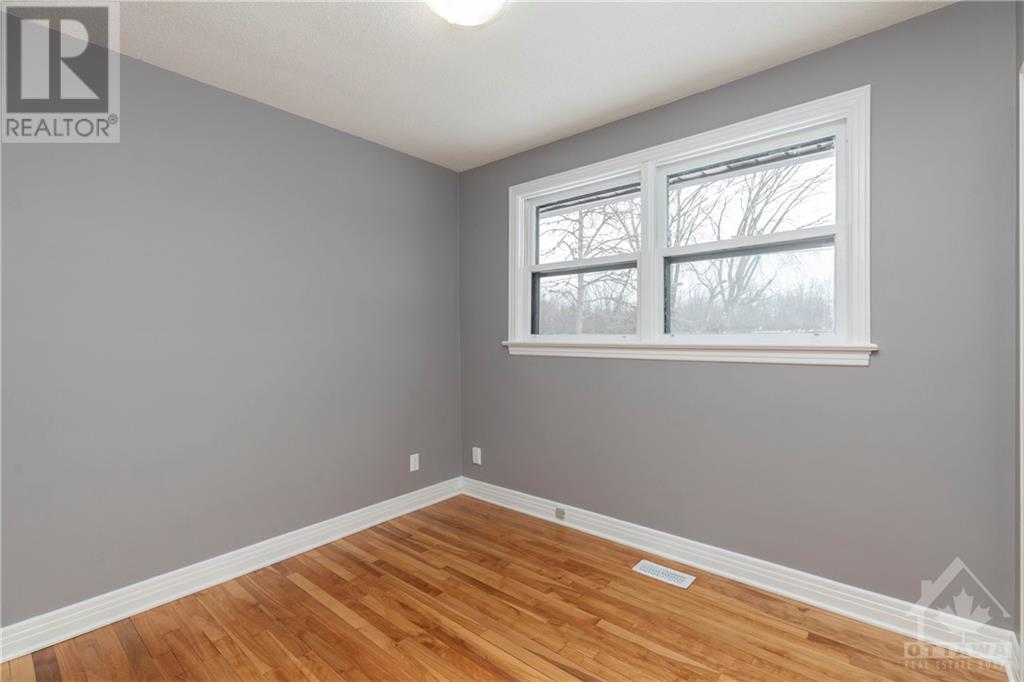 Listing 1329267 - Large Photo # 15
