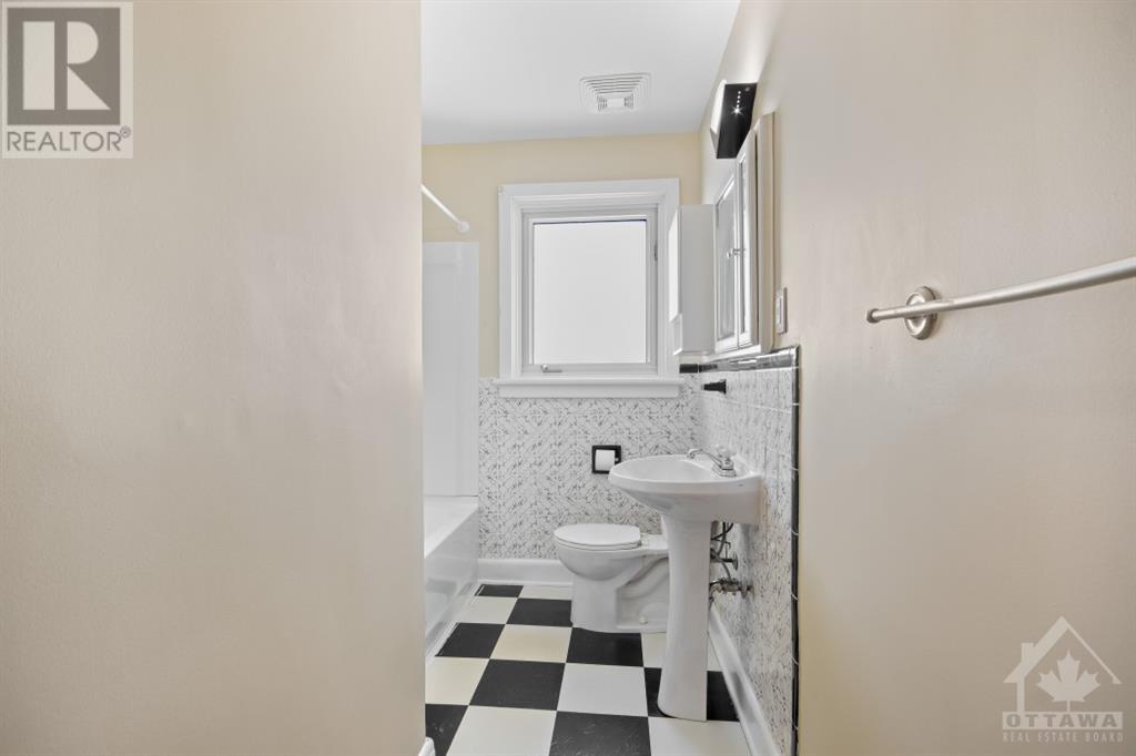 Listing 1329327 - Large Photo # 15